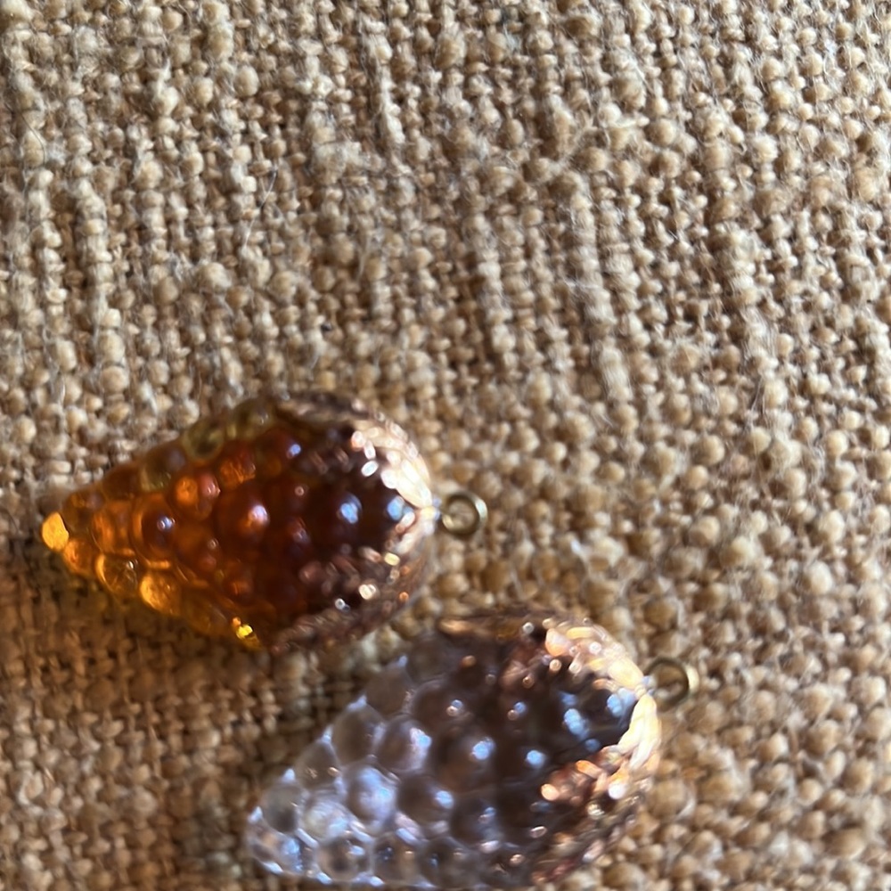 Raspberry crystal beads. - Picture 7 of 8
